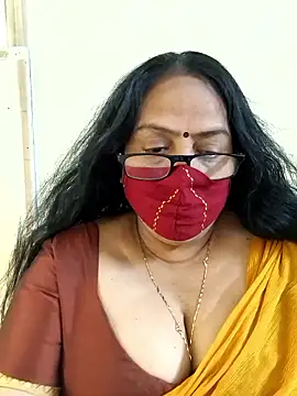 Snapshot of heera-rani chatting on 05/17/26, 04:56 heera-rani online show from 05/17/26, 04:56