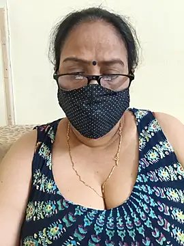Snapshot of heera-rani chatting on 05/23/26, 08:24 heera-rani online show from 05/23/26, 08:24
