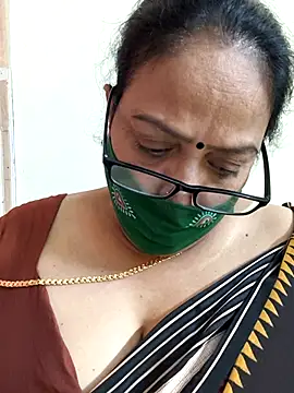 Snapshot of heera-rani chatting on 03/03/26, 05:47 heera-rani online show from 03/03/26, 05:47