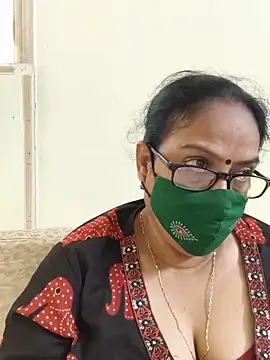 Snapshot of heera-rani chatting on 05/30/26, 07:04 heera-rani online show from 05/30/26, 07:04