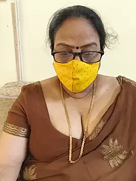 Snapshot of heera-rani chatting on 07/05/26, 03:55 heera-rani online show from 07/05/26, 03:55