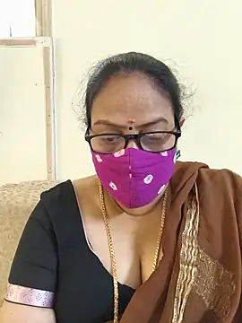 Snapshot of heera-rani chatting on 06/28/26, 04:19 heera-rani online show from 06/28/26, 04:19
