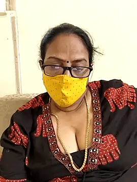 Snapshot of heera-rani chatting on 07/13/26, 11:09 heera-rani online show from 07/13/26, 11:09