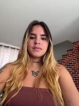 Ye si online show from 10/18/25, 03:47