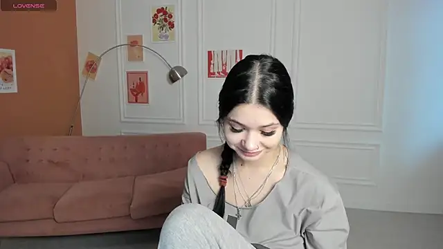 amy doessss online show from 11/23/25, 09:41