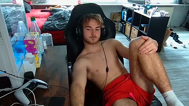 Snapshot of Rudi2007Eye chatting on 09/26/25, 09:49 Rudi2007Eye online show from 09/26/25, 09:49