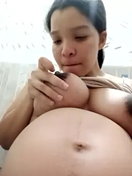 Snapshot of VictoriDior chatting on 11/28/25, 09:04 VictoriDior online show from 11/28/25, 09:04