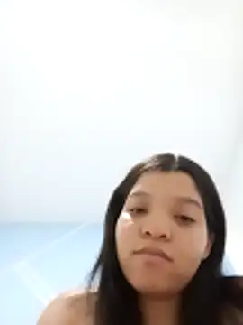 Snapshot of VictoriDior chatting on 12/19/25, 11:01 VictoriDior online show from 12/19/25, 11:01