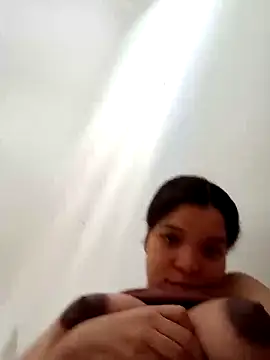 Snapshot of VictoriDior chatting on 11/08/25, 03:26 VictoriDior online show from 11/08/25, 03:26