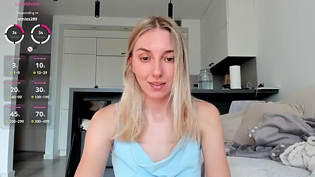 Sunny Rina  online show from 06/19/26, 07:25