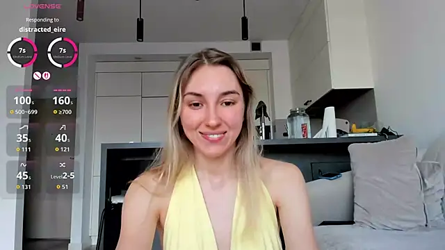 Sunny Rina  online show from 02/02/26, 09:08