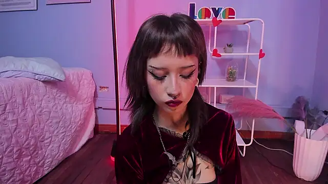 Hannahpage online show from 02/23/26, 12:17