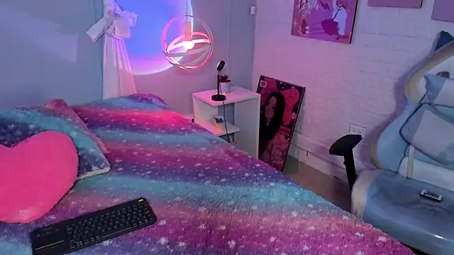 Hannahpage online show from 11/04/25, 11:58