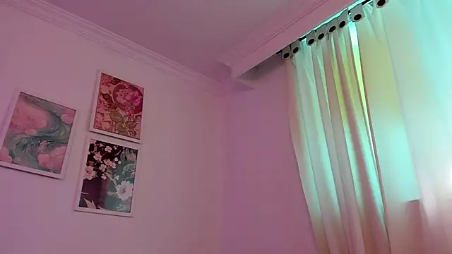 canelleGarces online show from 04/10/26, 05:53