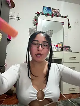 saranghae  online show from 10/26/25, 09:26