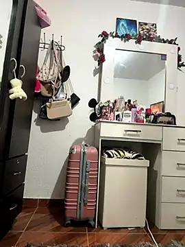 saranghae  online show from 10/23/25, 03:38