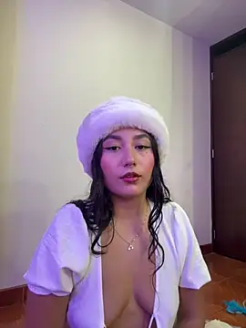 saranghae  online show from 12/18/25, 11:30