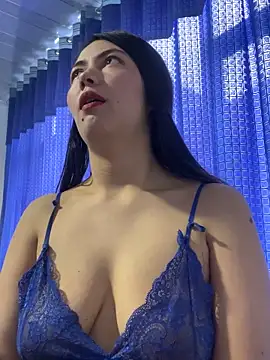 Snapshot of Tamygh_ chatting on 10/30/25, 05:10 Tamygh online show from 10/30/25, 05:10