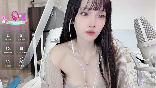 twlilybae online show from 11/18/25, 08:50