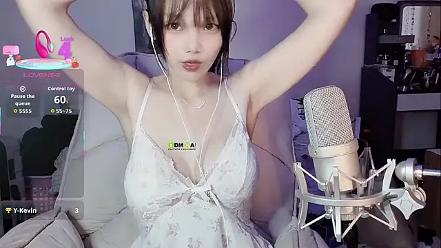 twlilybae online show from 03/20/26, 12:39