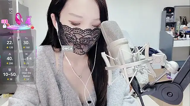 twlilybae online show from 12/03/25, 07:30