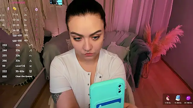 ashton heidii online show from 11/10/25, 10:04