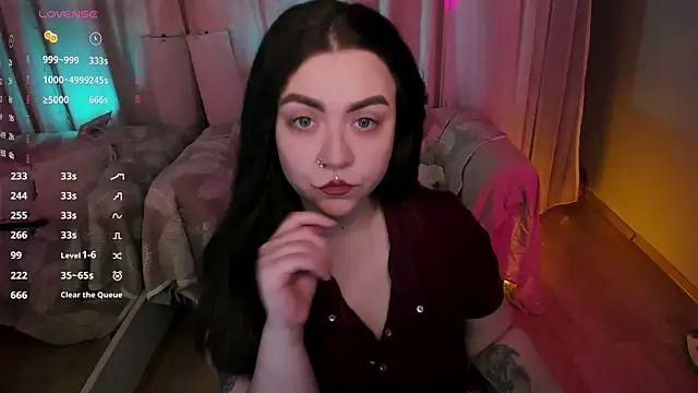 Snapshot of ashton_heidii chatting on 02/24/26, 11:05 ashton heidii online show from 02/24/26, 11:05