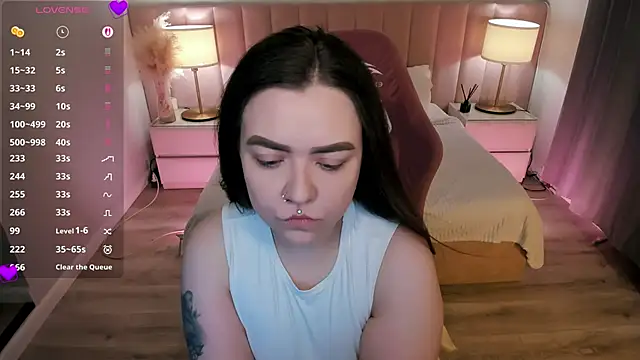 ashton heidii online show from 04/08/26, 12:01