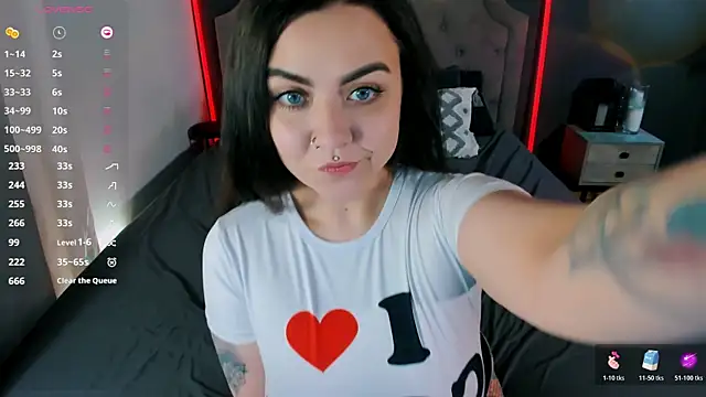 ashton heidii online show from 11/11/25, 11:42