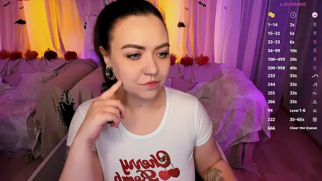 ashton heidii online show from 10/28/25, 10:52