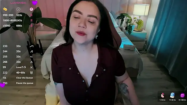 ashton heidii online show from 04/06/26, 12:28