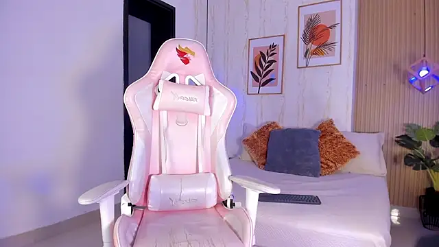 Ayleen Dunkan online show from 11/29/25, 01:22