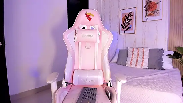 Ayleen Dunkan online show from 11/06/25, 12:42