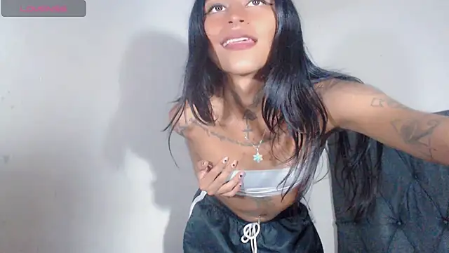 deborahotts online show from 11/11/25, 04:07