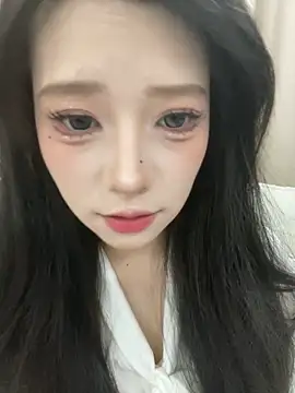 Snapshot of yuanyuanzi99 chatting on 09/08/25, 07:24 yuanyuanzi99 online show from 09/08/25, 07:24