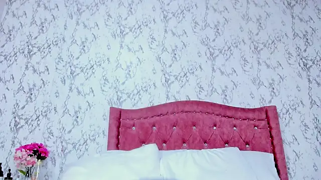 SofiiFoox online show from 11/10/25, 11:15