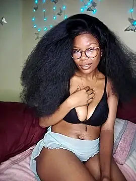 Seductive Yellow Titties online show from 03/04/26, 08:05