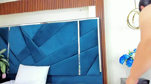 Snapshot of KikaDuque chatting on 04/13/26, 07:07 KikaDuque online show from 04/13/26, 07:07