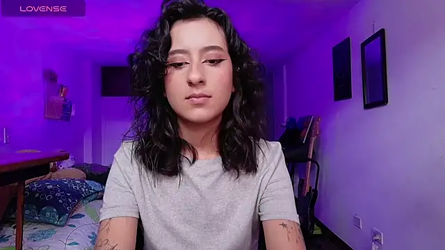 atenea dragon   online show from 11/26/25, 08:42