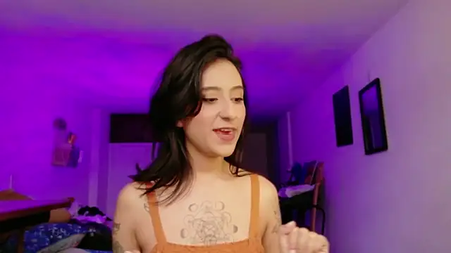 atenea dragon   online show from 11/24/25, 08:42