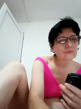 Vera Elle online show from 09/24/25, 12:29