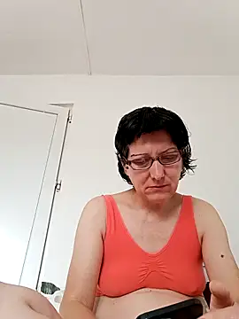 Vera Elle online show from 11/26/25, 07:19