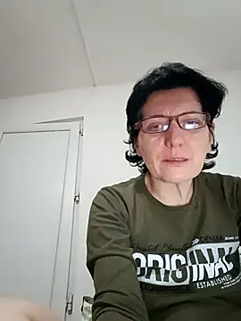 Vera Elle online show from 11/26/25, 07:25