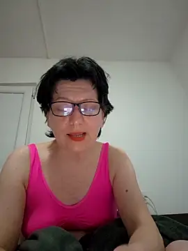 Snapshot of Vera_Elle chatting on 04/15/26, 07:58 Vera Elle online show from 04/15/26, 07:58