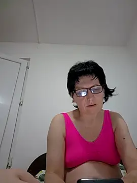 Snapshot of Vera_Elle chatting on 05/20/26, 06:27 Vera Elle online show from 05/20/26, 06:27
