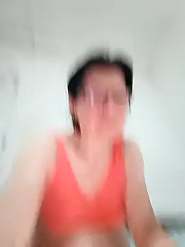 Vera Elle online show from 11/28/25, 03:39