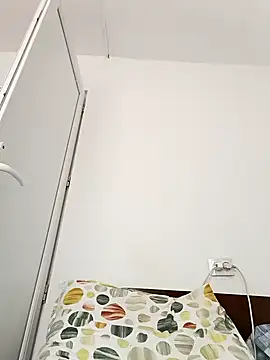 Vera Elle online show from 10/13/25, 08:27