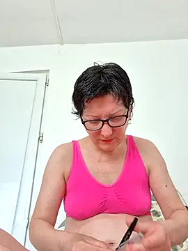 Snapshot of Vera_Elle chatting on 04/19/26, 06:14 Vera Elle online show from 04/19/26, 06:14