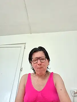 Snapshot of Vera_Elle chatting on 03/08/26, 06:17 Vera Elle online show from 03/08/26, 06:17