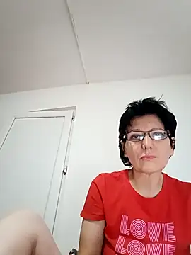 Vera Elle online show from 10/07/25, 08:32